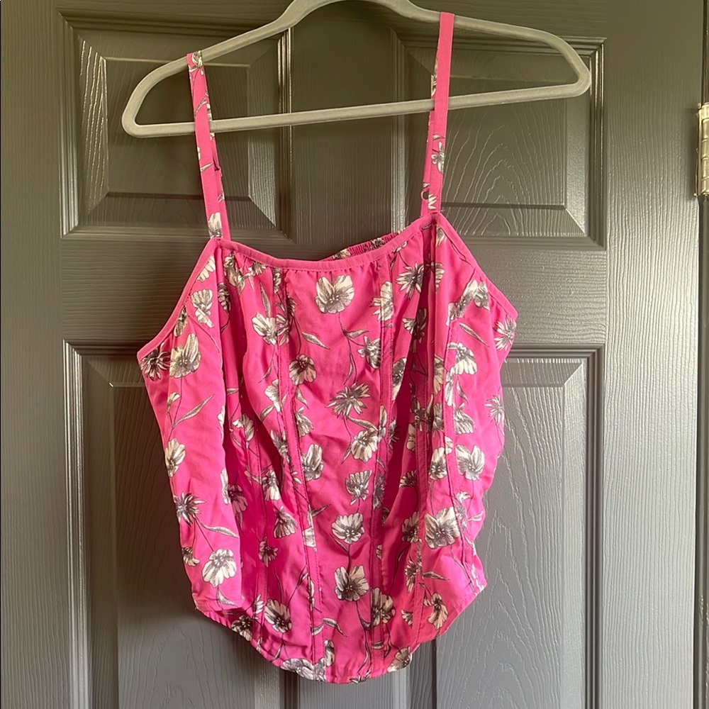 NWT Torrid Pink Floral Crop Top